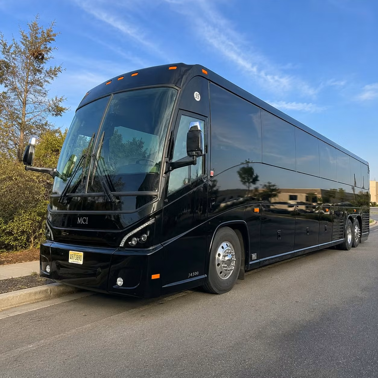 long distance and multi day charter bus rentals for waterbury government groups