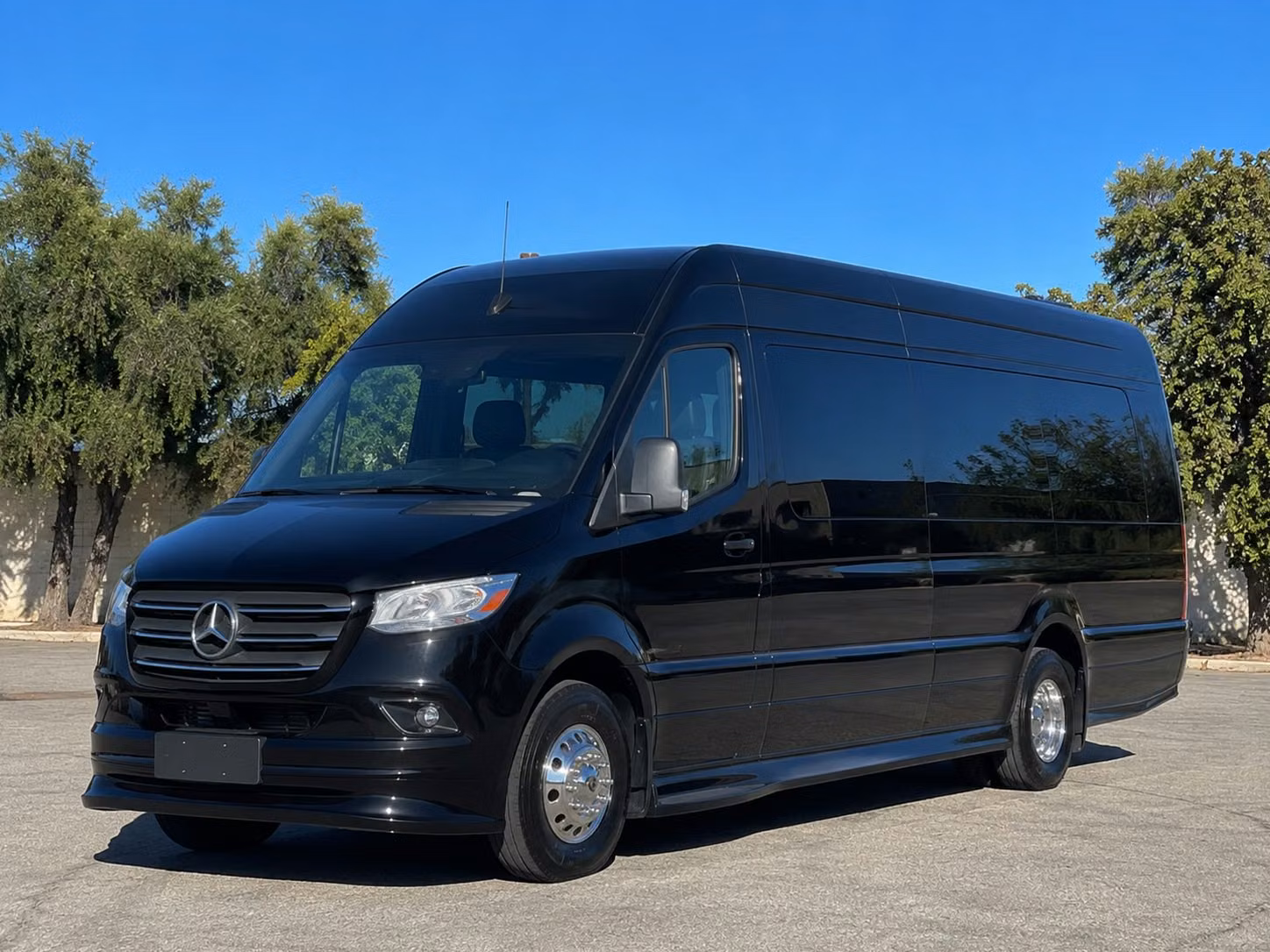 transportation serving waterbury and nearby cities