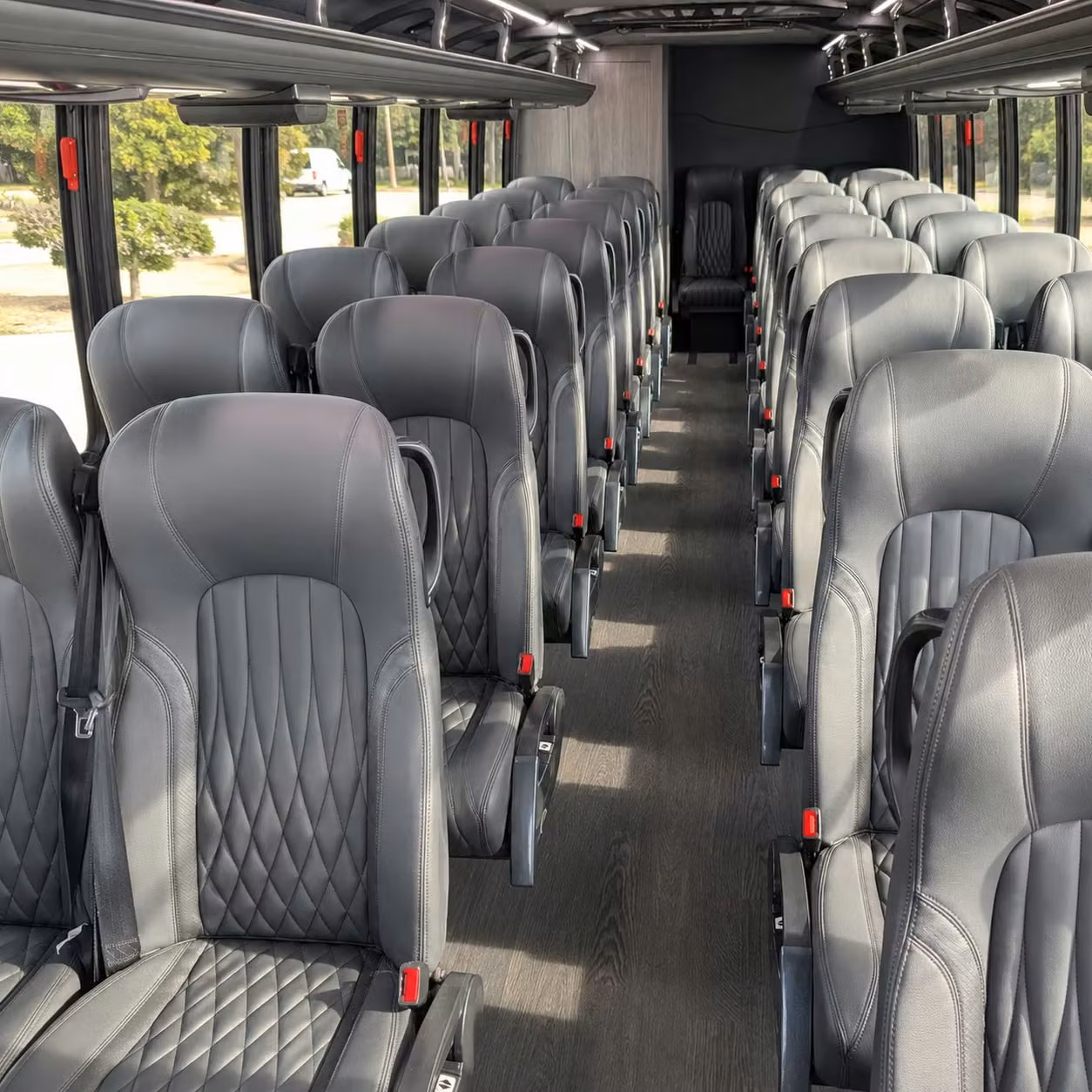 waterbury 30 passenger minibus rental